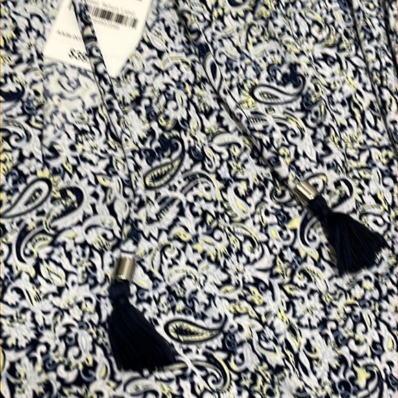 Cute stretch INC paisley top from Macys with tie neck and blue tassels - Picture 6 of 11